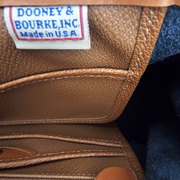 Vintage,  Dooney&Bourke handbag - Picture 4 of 4